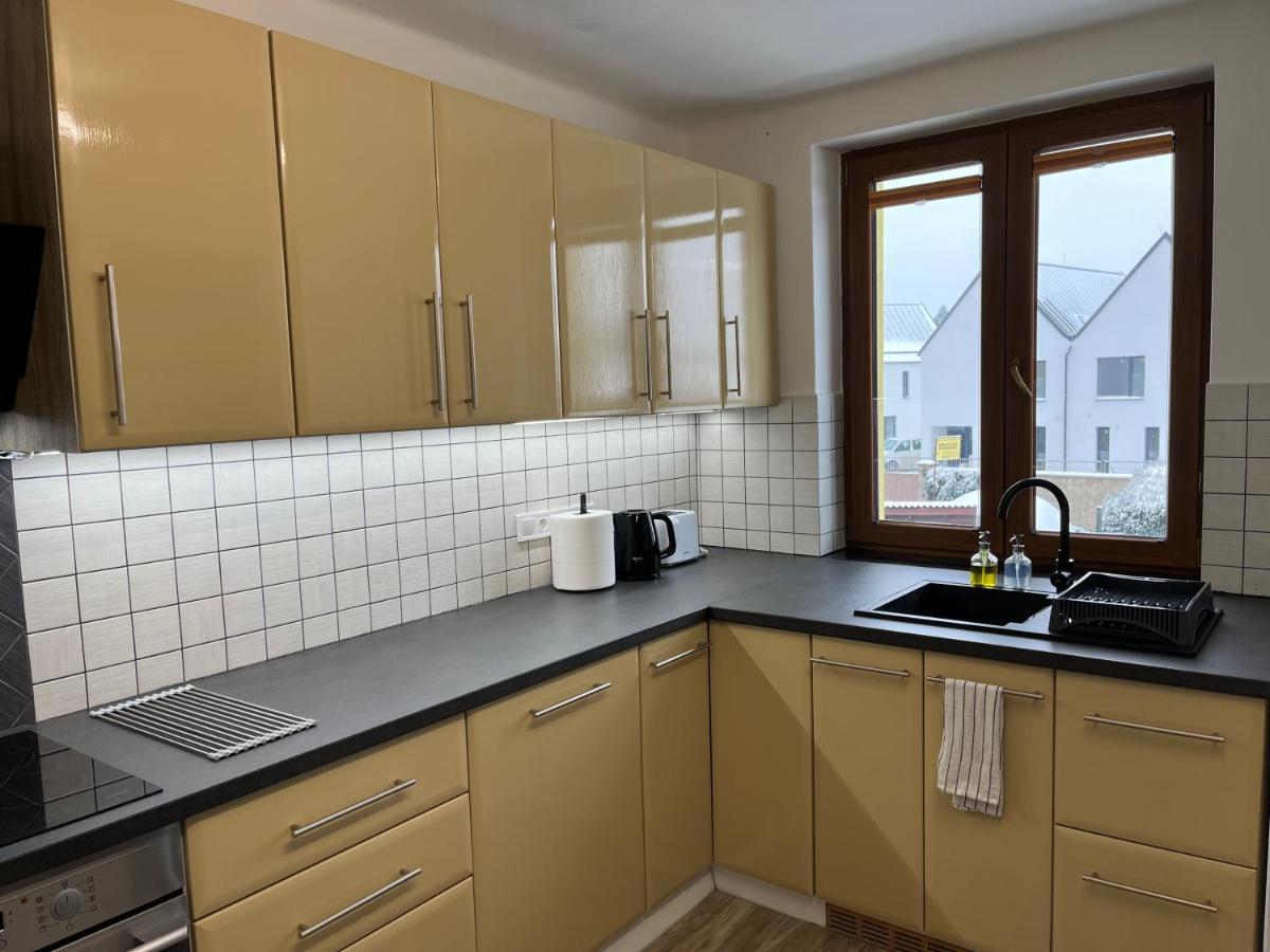 Apartment Golden Prague 78 Vestec  Buitenkant foto